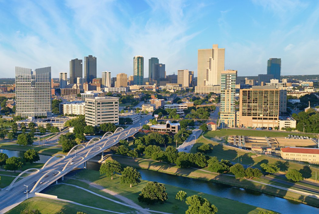 Fort Worth skyline and West 7th Street Bridge over the Trinity River